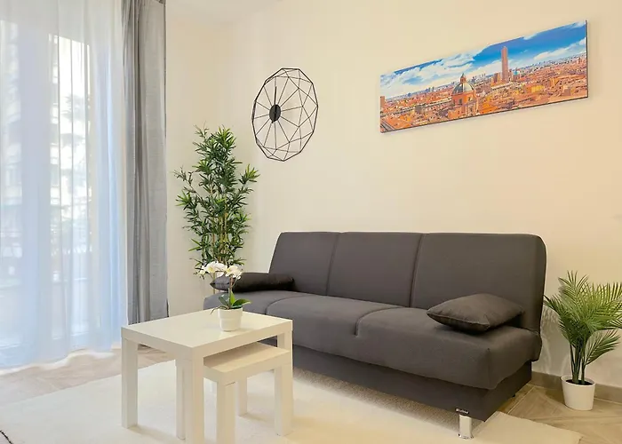 Laura Apartment